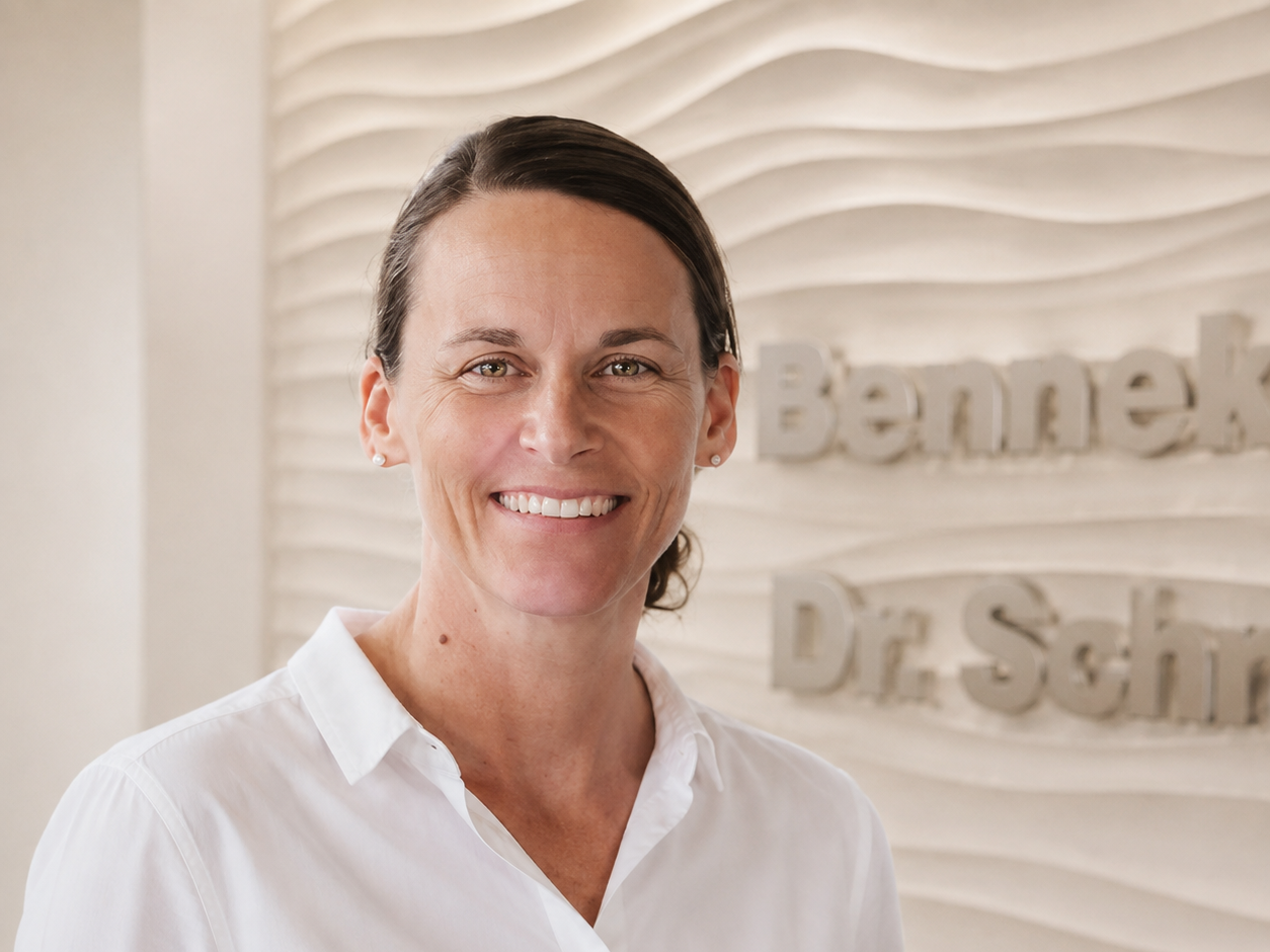 Porträt von Dr. Ursula Farkas